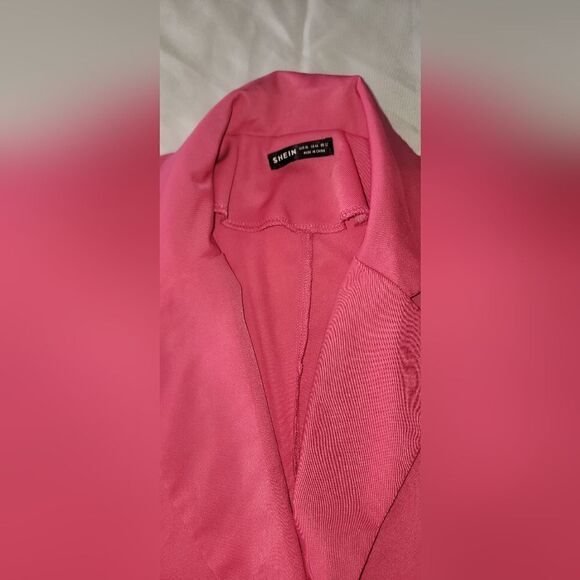 Shein hot pink boxy blazer (xl) - Picture 3 of 7